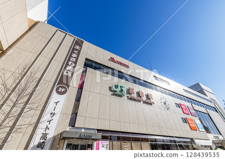 群馬縣高崎市 - JR高崎站(西口)內有各種商業設施 群馬縣高崎市 - JR高崎站(西口)內有各種商業設施 128439535