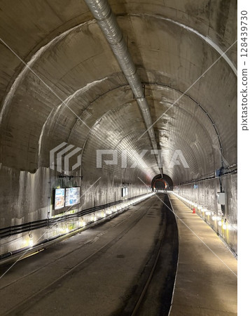 Futago Dam_Tunnel_Sightseeing Facility_Hydroelectric Power Generation 128439730