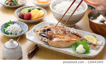 Freshly grilled horse mackerel fillet and Japanese breakfast with rice and miso soup 128441945