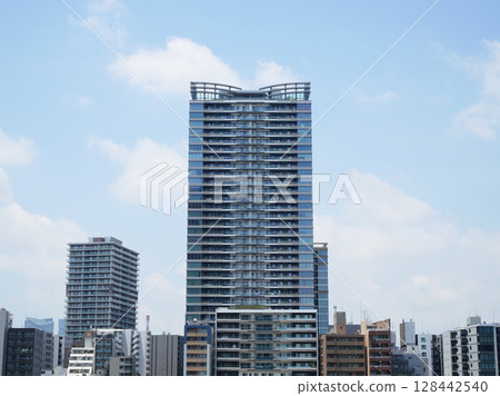 Cityscape with high-rise apartment buildings | Minato, Chuo Ward 128442540