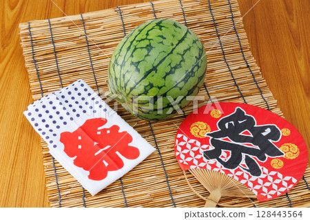 夏天的形象 128443564