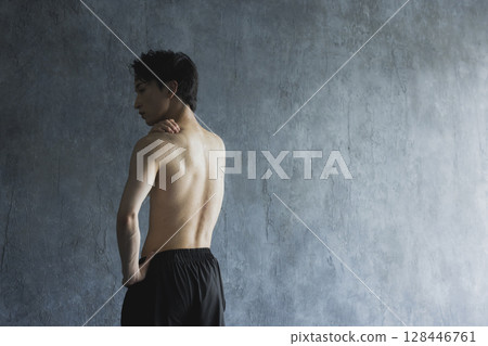 男子訓練 128446761