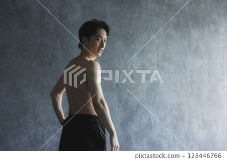 男子訓練 128446766