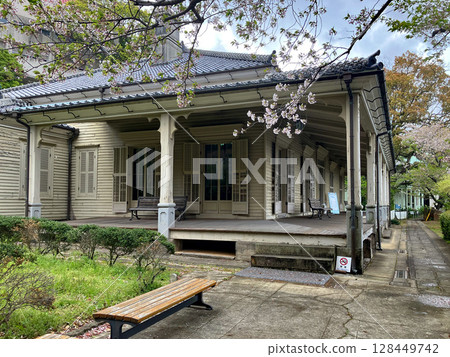 Higashiyama hands twelfth hall 128449742