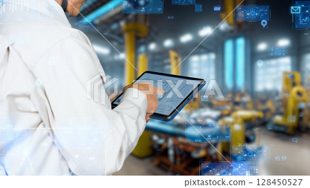 工程師在工廠使用平板電腦和數位數據 128450527