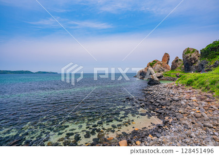 (佐賀縣唐津市)港立神岩 (佐賀縣唐津市)港立神岩 128451496