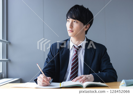 High school student to study 128452066