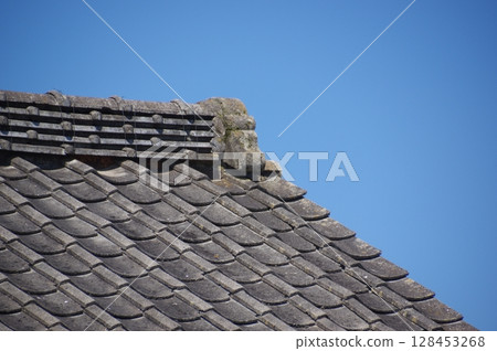 水泥磚因風化而變質 水泥磚因風化而變質 128453268