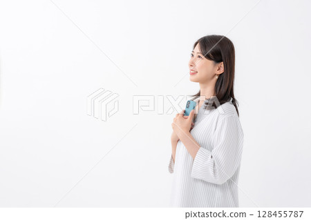 Woman, smartphone, smile Woman, smartphone, smile 128455787