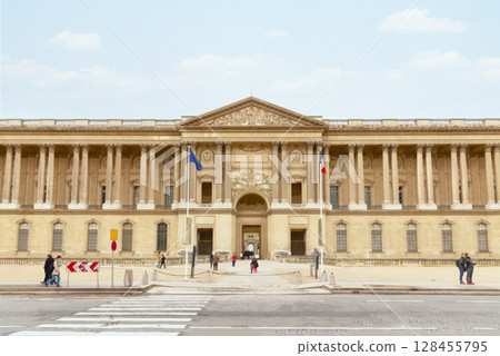Paris Louvre Museum Paris Louvre Museum 128455795