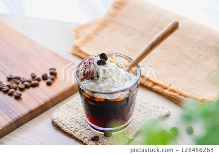 Coffee jelly with whipped cream 128456263