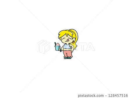 女人享受刨冰 128457516