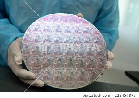 Silicon wafer for manufacturing semiconductor of integrated circuit. 128457873
