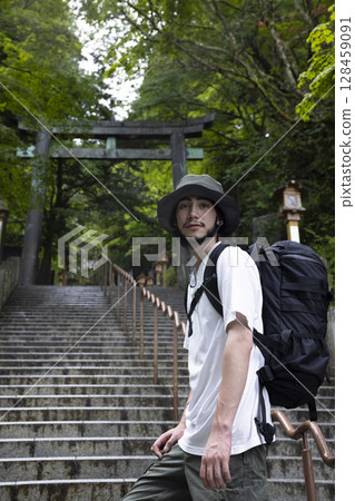 Inbound male enjoying sightseeing in Japan Inbound male enjoying sightseeing in Japan 128459091