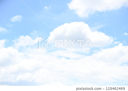 夏天的藍天白雲 128462469