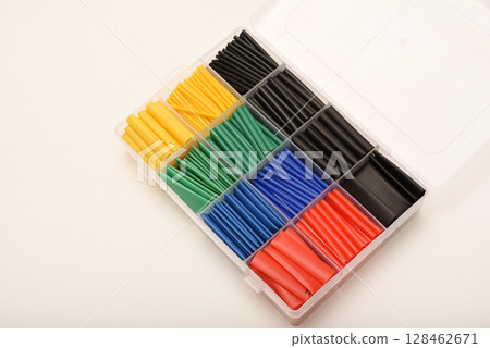 A heat shrink, a set of wire insulation mats, a heat shrink tube for cable repair. 128462671