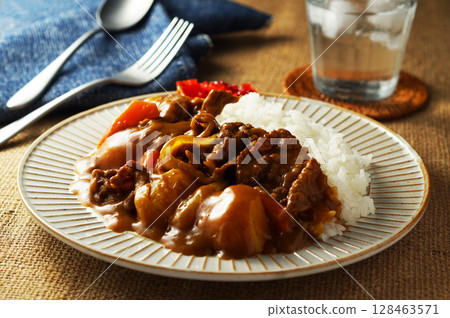 Beef curry 128463571