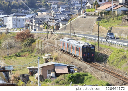 JR Kyushu YC1 series diesel railcar 128464172