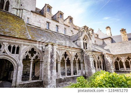 Saint Tugdual cathedral, Treguier, brittany, france, cloister 128465270