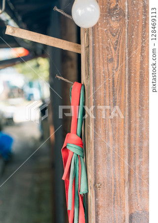 Photographed from Omihachiman City, Shiga Prefecture, the island of Okishima, located about 1.5 km off the coast of Lake Biwa. 128469113