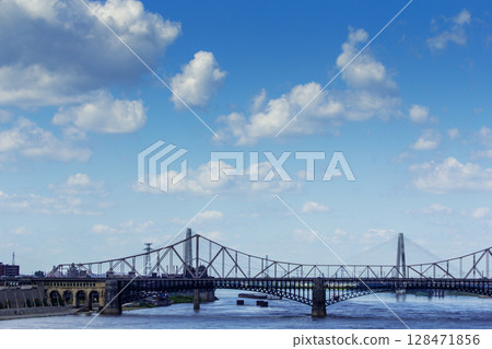 Eads, Martin Luther King and Stan Musial Veterans Bridges over the Mississippi River, St. Louis, Missouri 128471856