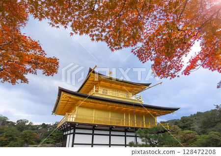 Kinkakuji temple Kinkakuji (Golden Pavilion) Zen temple in autumn , Kyoto Japan. 128472208
