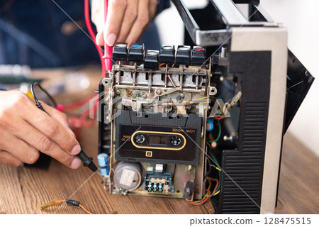 Fixing vintage radio cassette recorder 128475515