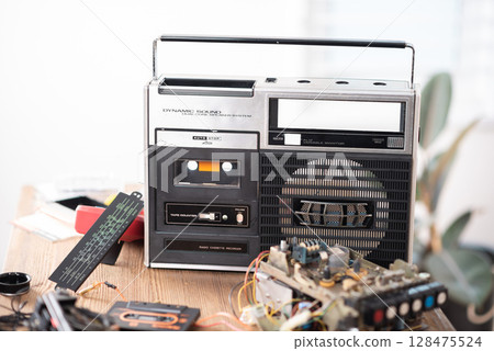 Fixing vintage radio cassette recorder Fixing vintage radio cassette recorder 128475524