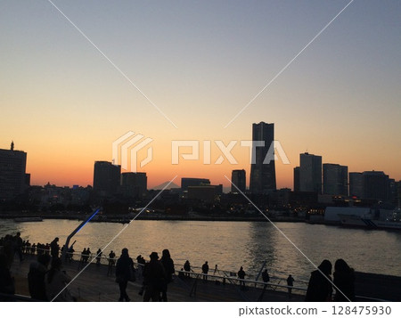 Minato Mirai和富士山 Minato Mirai和富士山 128475930