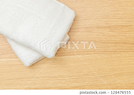 剛洗過的毛巾 剛洗過的毛巾 128476555