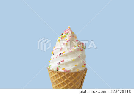 附有彩色配料的軟冰淇淋 128478118