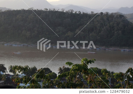 The view from Mount Phousi 128479032