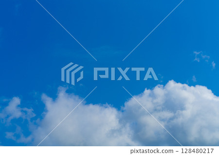 July sky (3: 2) 128480217