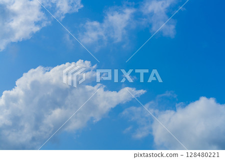 July sky (3: 2) 128480221