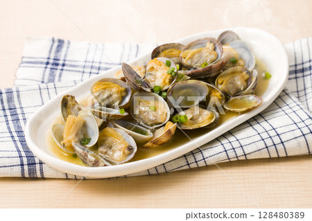 清酒蒸蛤蜊 128480389