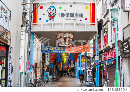 Yokkaichi Ichibangai Shopping Street (Yokkaichi City, Mie Prefecture) 128483204