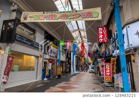 四日市一番街商店街(三重縣四日市市) 四日市一番街商店街(三重縣四日市市) 128483215