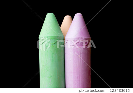 multi-colored crayons 128483615