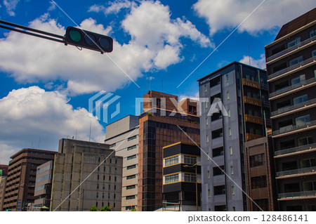 [Kyoto scenery] Sky and buildings on Gojo Street (from Kawaramachi Gojo to Horikawa Gojo) 128486141