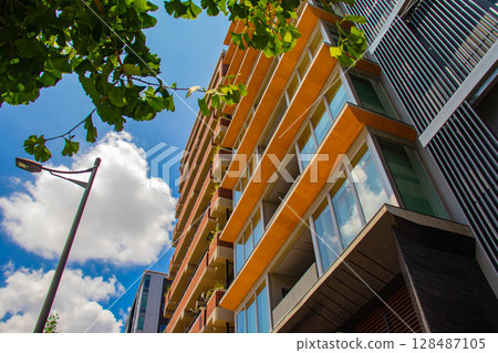 [Kyoto scenery] Sky and buildings on Gojo Street (from Kawaramachi Gojo to Horikawa Gojo) 128487105