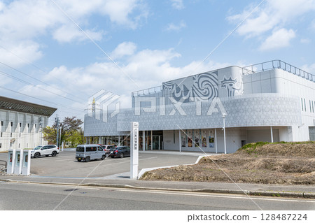 Tokamachi City Museum on a sunny day in Tokamachi, Niigata Prefecture 128487224