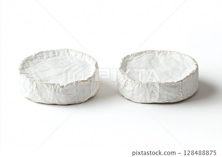 Camembert cheese isolated on white background with clipping path and full depth of field. Fresh whole, piece and sliced camembert. Set of big round French Brie cheeses with white mold.. Dairy product. 128488875