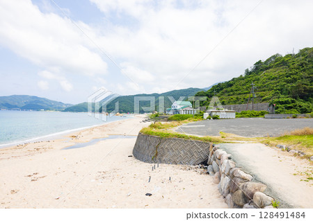 Beautiful beach scenery in Mihama Town, Fukui Prefecture 128491484