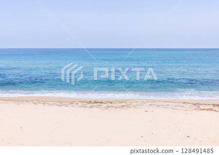 Beautiful beach scenery in Mihama Town, Fukui Prefecture Beautiful beach scenery in Mihama Town, Fukui Prefecture 128491485