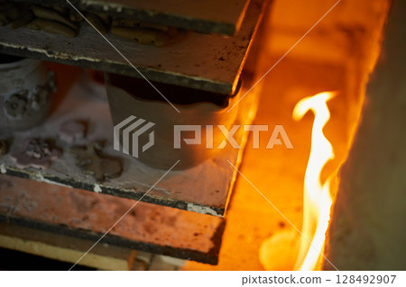 Many rustic clay in the kiln Many rustic clay in the kiln 128492907
