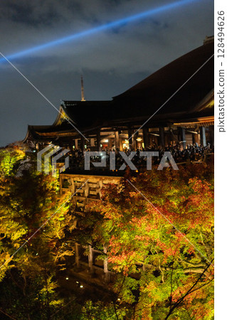 Kiyomizu-dera lit up Kiyomizu-dera lit up 128494626