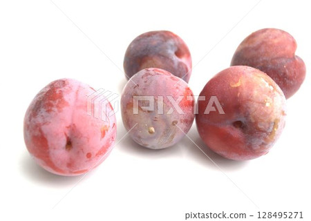 新鮮的李子 新鮮的李子 128495271