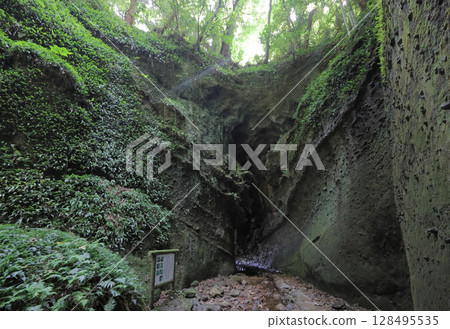 View of Iokido Cave from the valley of ferns 128495535