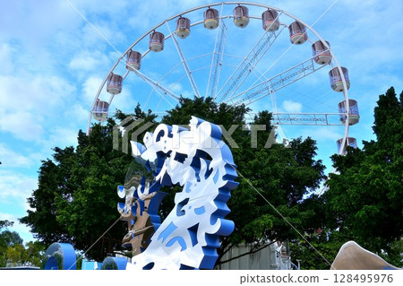 Cairns Esplanade Ferris Wheel 128495976