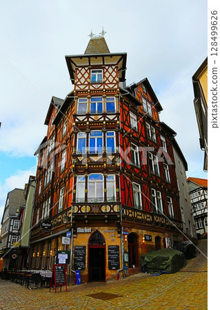 德國馬爾堡舊城區市集廣場 德國馬爾堡舊城區市集廣場 128499626